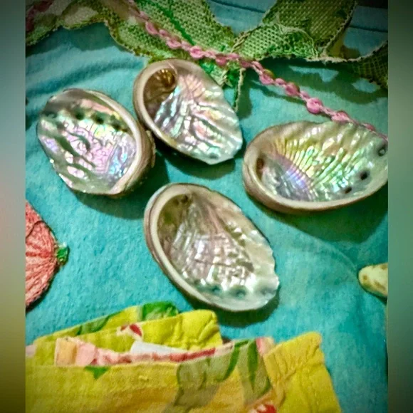 Junk Journal Embellishment Kit w/Raw Crystals & Shells❣️ - Picture 7 of 7